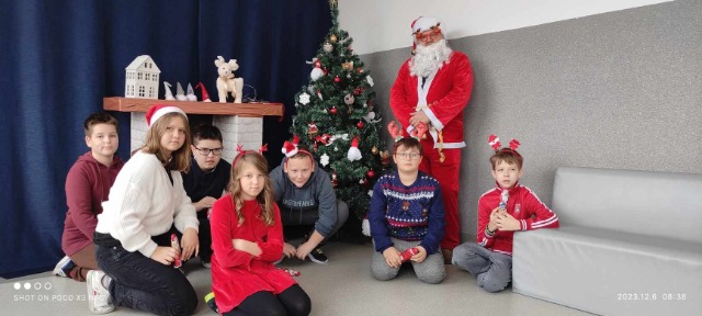 Święty Mikołaj w naszej szkole - Obrazek 3