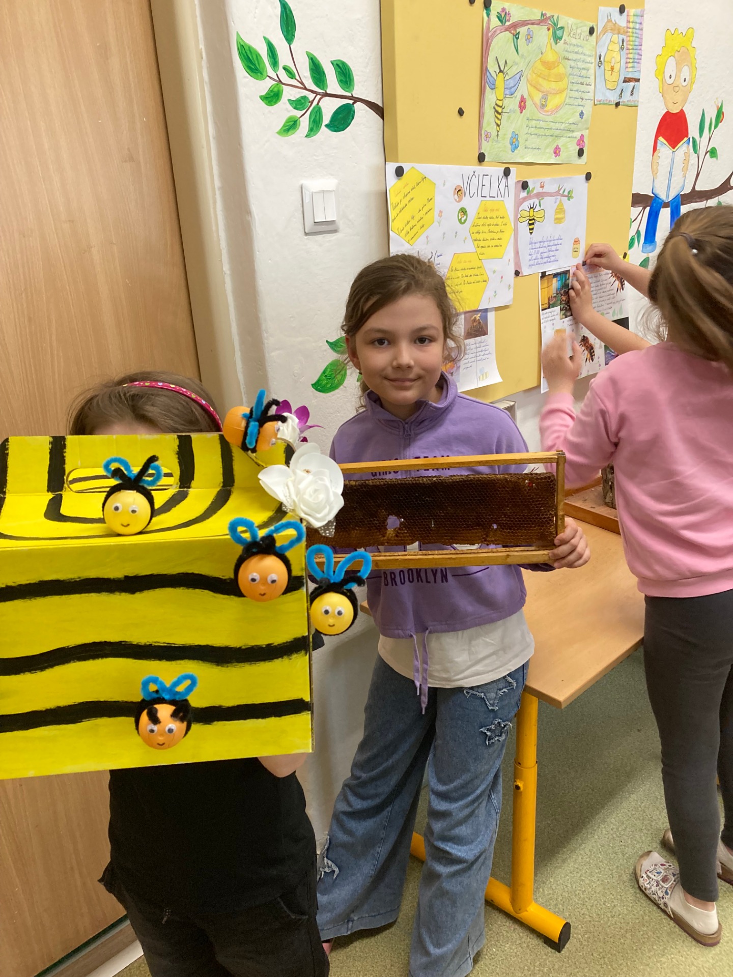 Projektové vyučovanie 2. ročník: Mravec a včela  - Obrázok 6