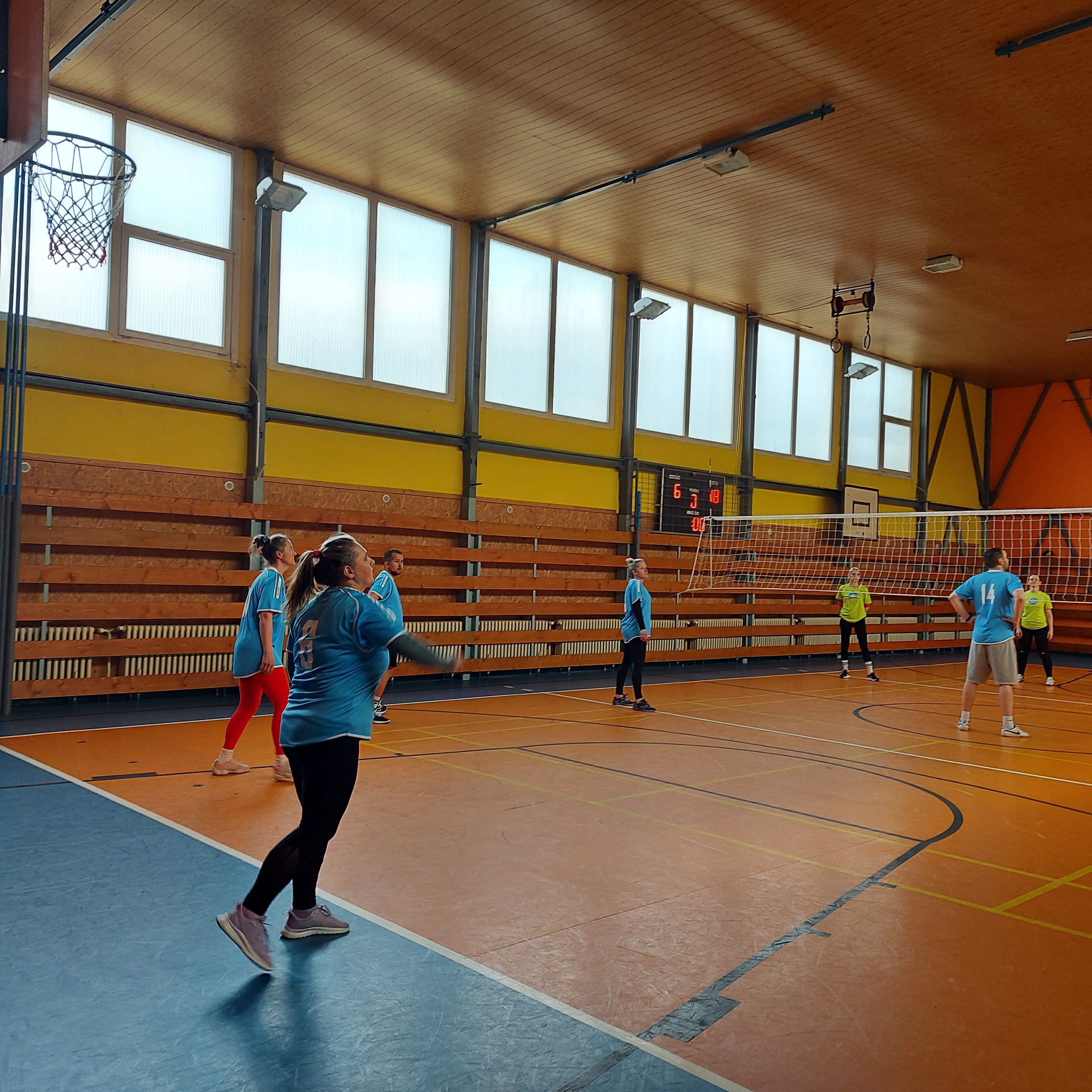 Volejbalový turnaj učiteľov o pohár primátora mesta Revúca - Obrázok 5