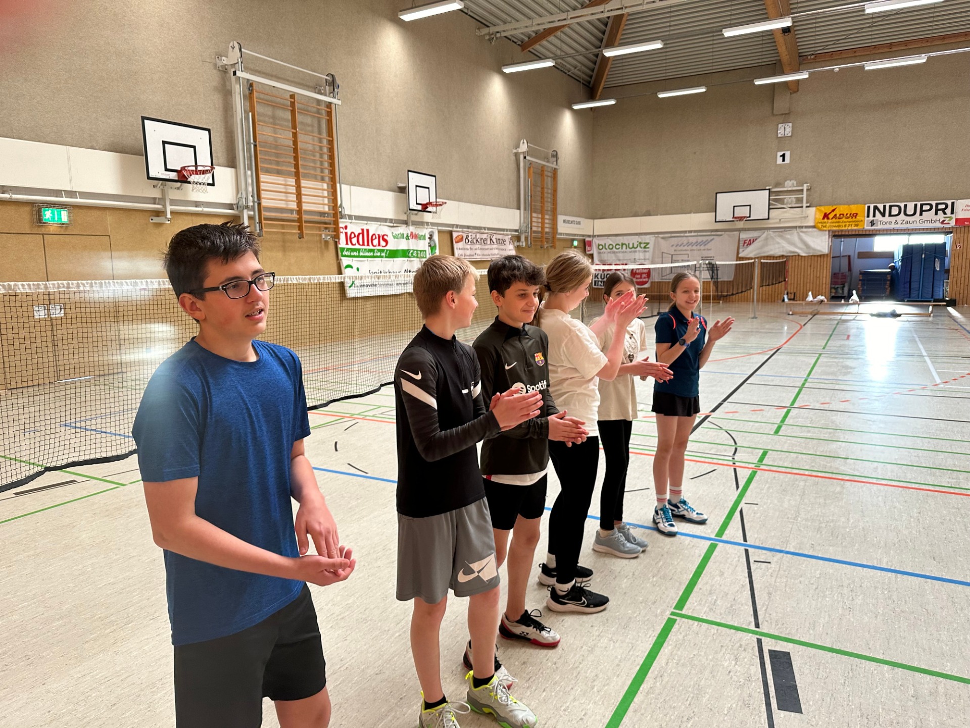 Schulamtsfinale Badminton - Bild 1