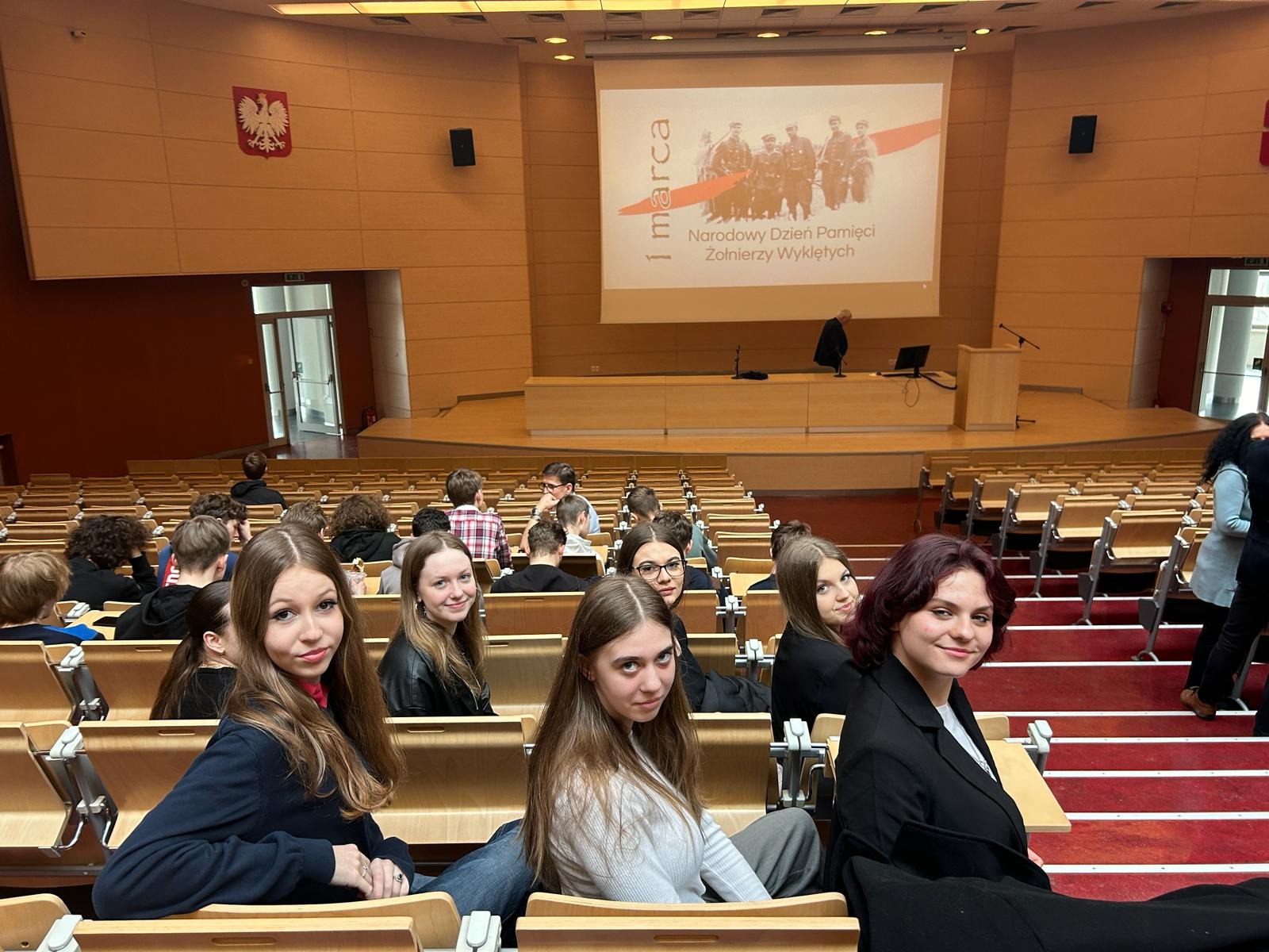 Klasa 2a na wykładzie na Uniwersytecie Łódzkim 