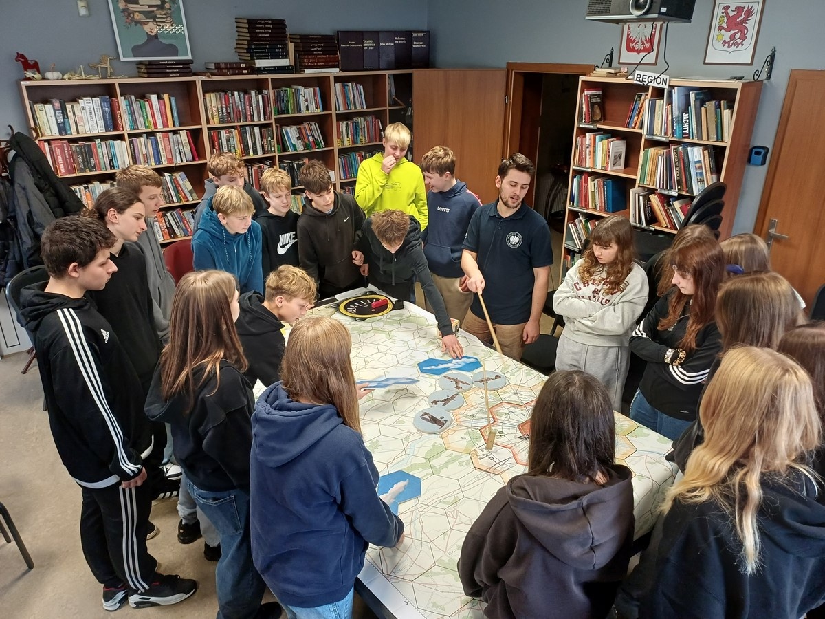 Udział w warsztatach Instytutu Pamięci Narodowej - Obrazek 1