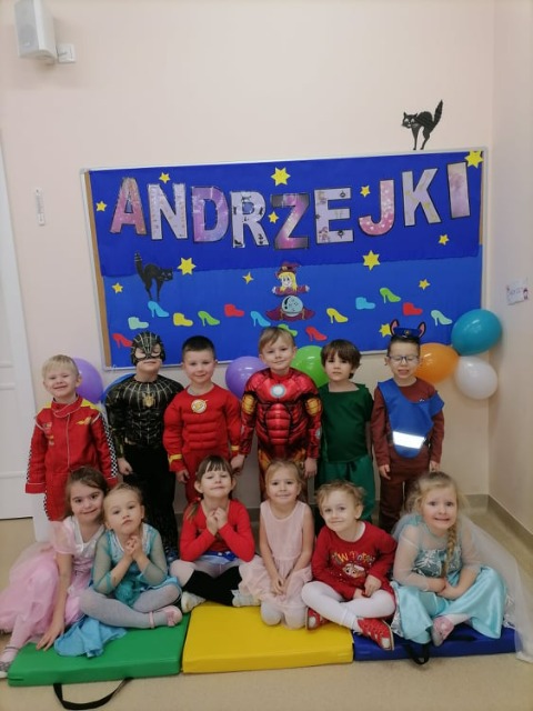 "Andrzejki" cz. II - Obrazek 2