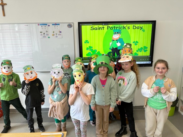 Dnia 15 marca w naszej szkole świętowaliśmy Dzień Św. Patryka – patrona Irlandii.