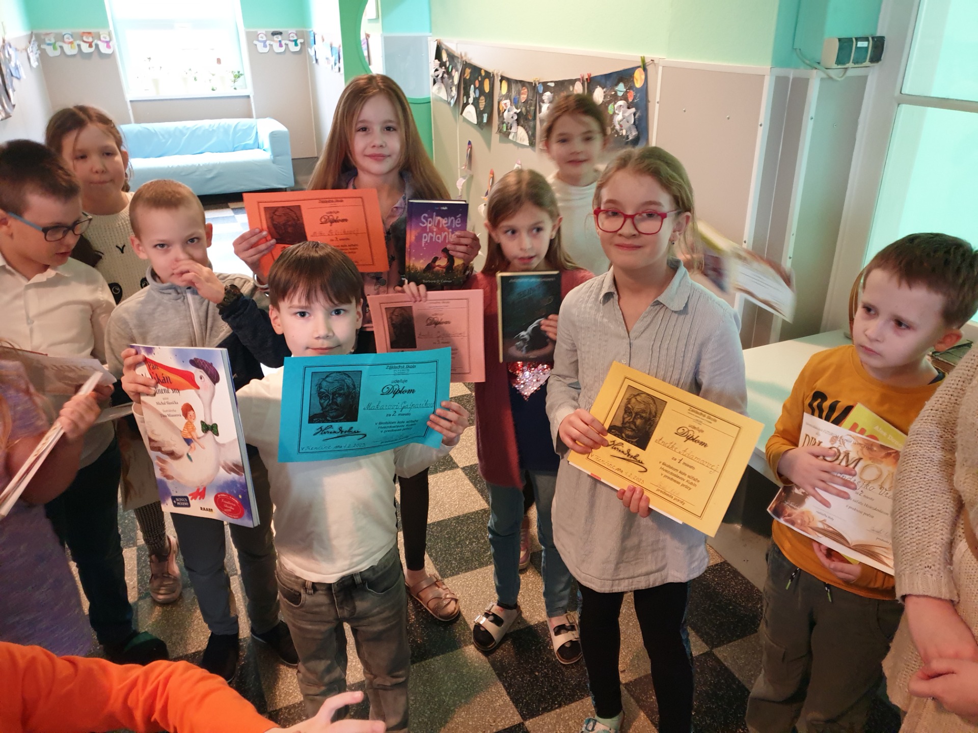 Víťazi školského kola súťaže v umeleckom prednese poézie a prózy Hviezdoslavov Kubín - Obrázok 2