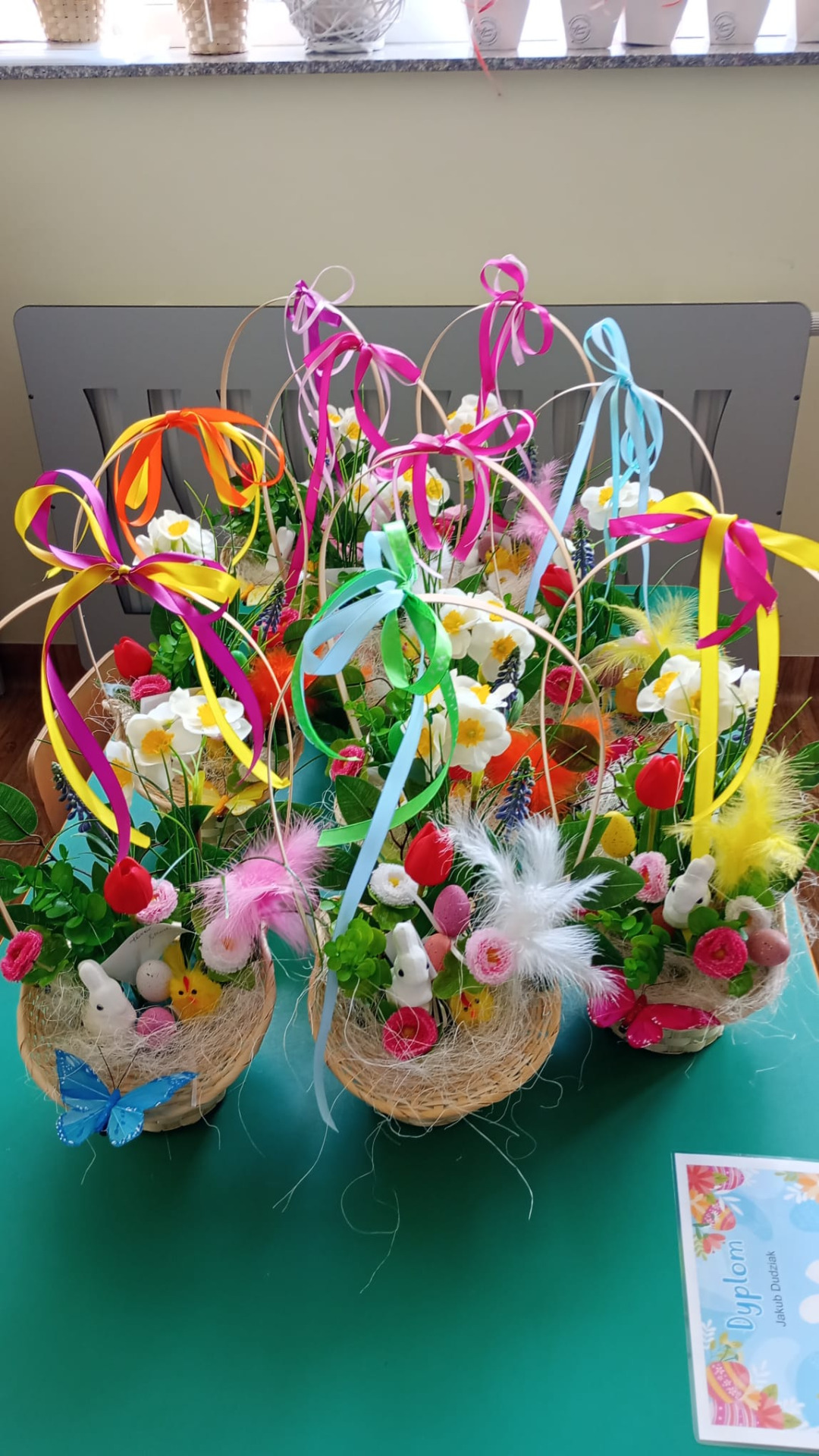 Wielkanocne warsztaty florystyczne w grupie Misie - Obrazek 3