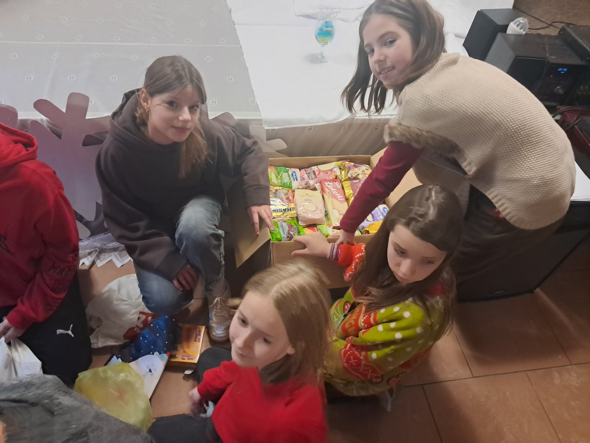 Podsumowanie zbiórki dla Domu Dziecka w Siennicy - Obrazek 4