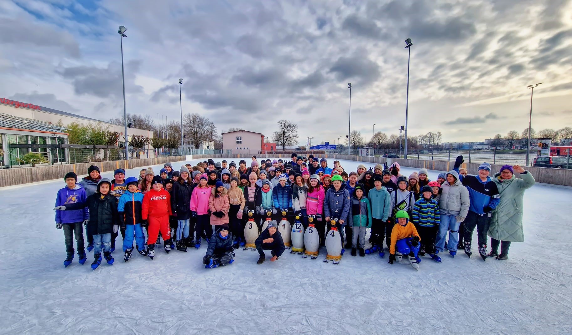 Eislauftag der Mittelschule Tüßling - Bild 1